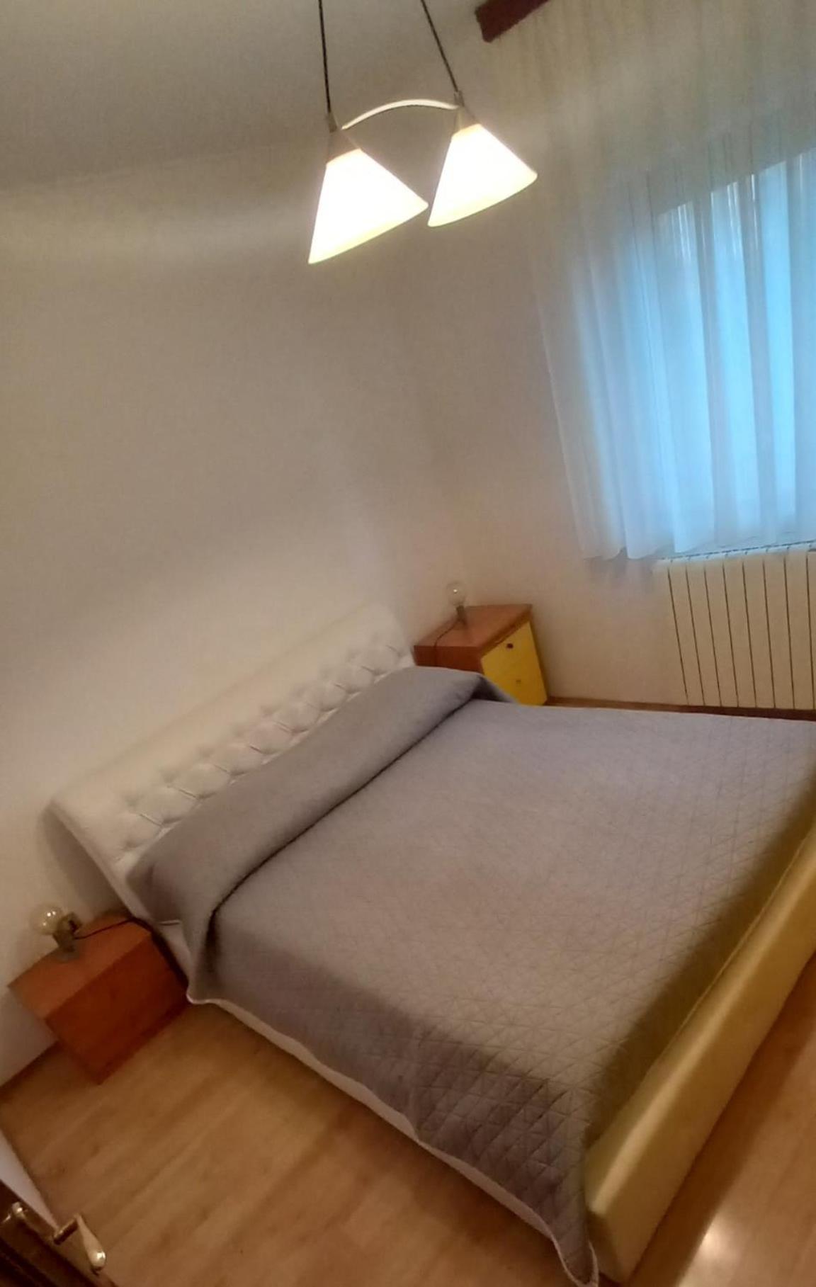 Apartman Andela Labinci Exteriör bild